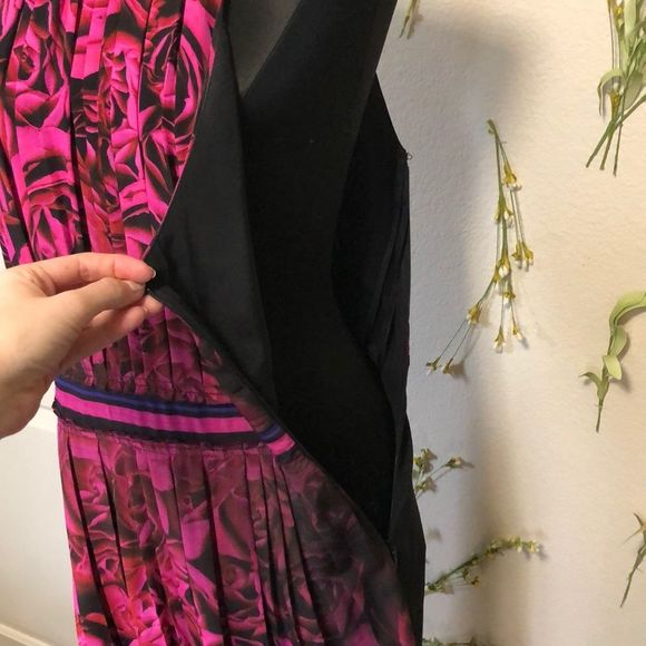 Roberto Cavalli Graphic Rose Dress - Picture 4 of 13